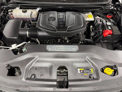 Used 2024 Jeep Wagoneer Series II AWD/4WD image 38