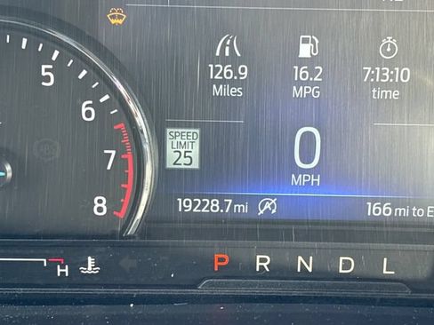 Used 2023 Ford Explorer XLT w/ Equipment Group 202A AWD/4WD image 19