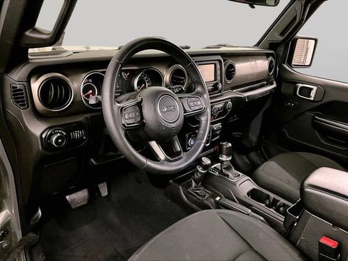 Used 2019 Jeep Wrangler Unlimited Sport S AWD/4WD image 12