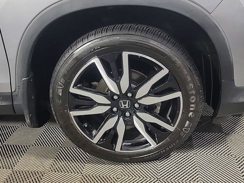 Used 2020 Honda Pilot Touring image 3