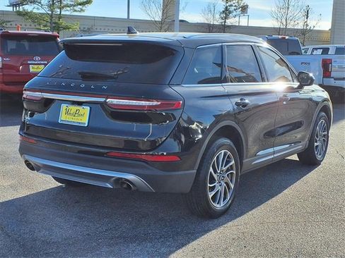 Certified 2022 Lincoln Corsair FWD w/ Equipment Group 101A image 2