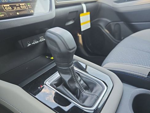 Used 2025 Subaru Forester Premium image 24