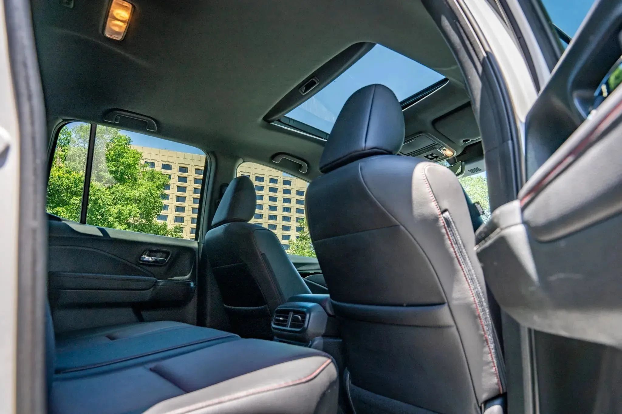 Used 2024 Honda Ridgeline Black Edition image 14