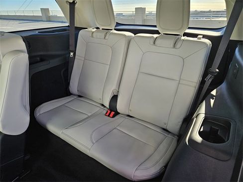 New 2026 Lincoln Aviator 2WD image 29