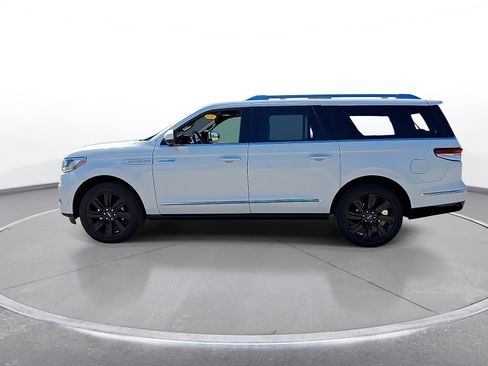 Used 2024 Lincoln Navigator L Reserve AWD/4WD image 5