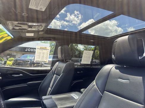 Used 2022 Cadillac Escalade Sport w/ Touring Package AWD/4WD image 19