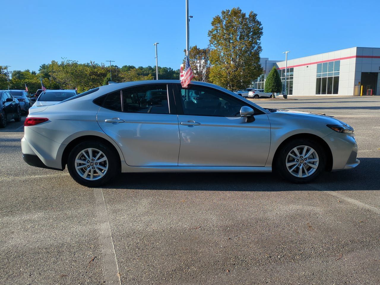 Used 2026 Toyota Camry LE FWD image 3