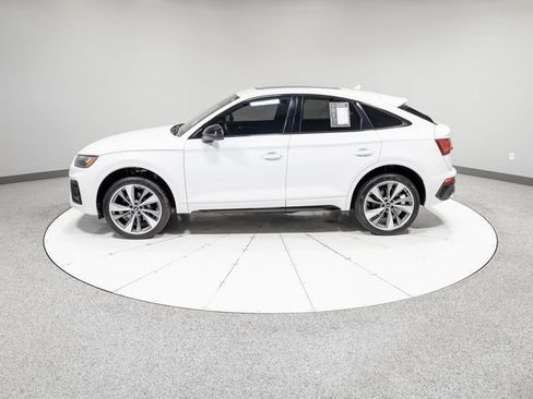 Used 2024 Audi SQ5 Premium Plus w/ Premium Plus Package AWD/4WD image 35