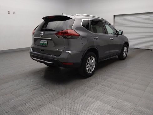 Used 2019 Nissan Rogue SV image 9