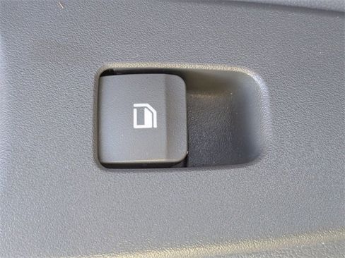 Used 2024 Hyundai Elantra SEL image 26