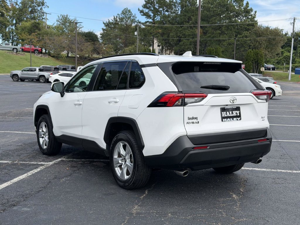 Used 2021 Toyota RAV4 XLE w/ Convenience Package AWD/4WD image 20