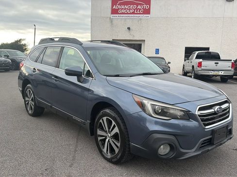 Used 2018 Subaru Outback 3.6R Limited image 21