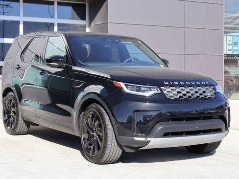 Certified 2025 Land Rover Discovery S AWD/4WD image 3