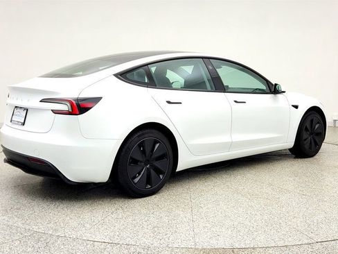 Used 2025 Tesla Model 3 Long Range RWD image 5