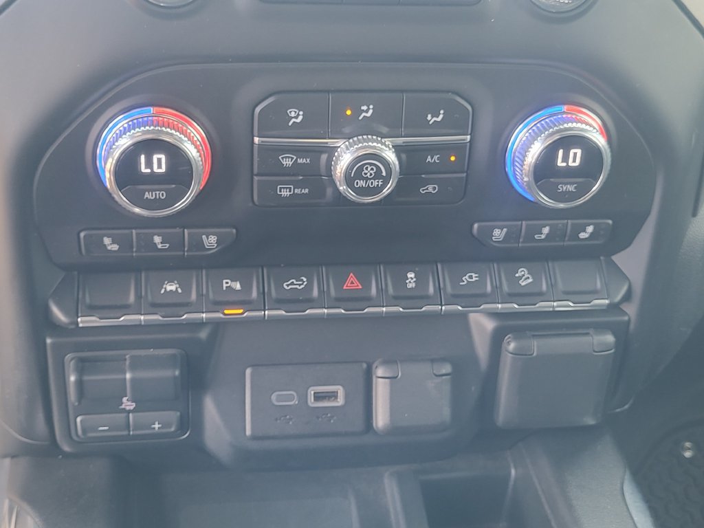Used 2022 GMC Sierra 1500 AT4 w/ AT4 Premium Package AWD/4WD image 19