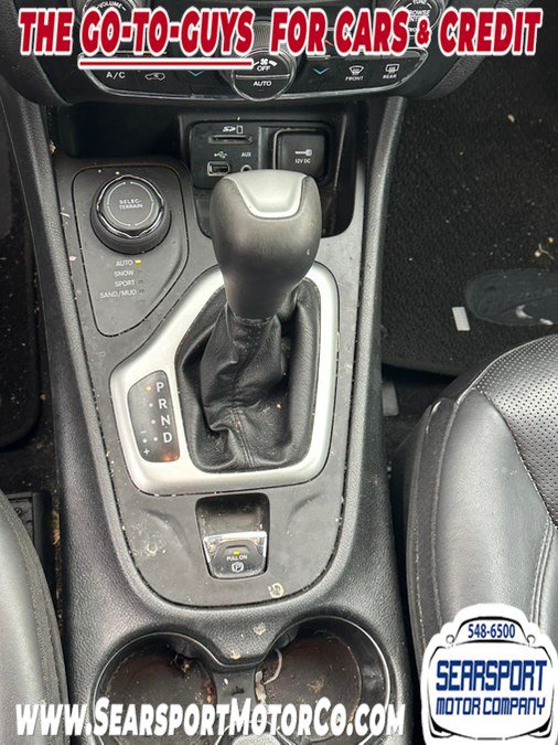 Used 2018 Jeep Cherokee Overland AWD/4WD image 15