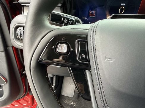 New 2026 Lincoln Aviator AWD image 31
