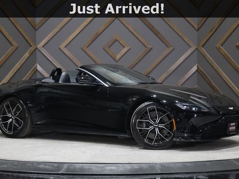 Used 2022 Aston Martin V8 Vantage image 1