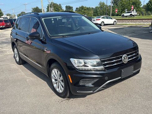 Used 2018 Volkswagen Tiguan SE w/ Panoramic Sunroof Package AWD/4WD image 23
