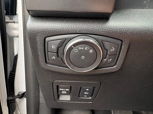 Used 2018 Ford F150 XLT w/ Equipment Group 302A Luxury AWD/4WD image 21