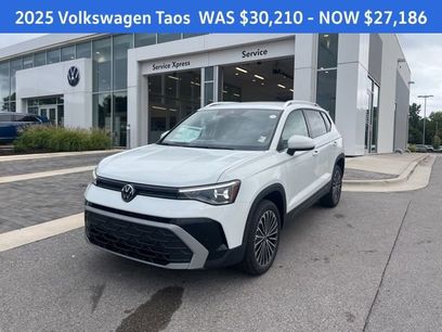 New 2025 Volkswagen Taos SE