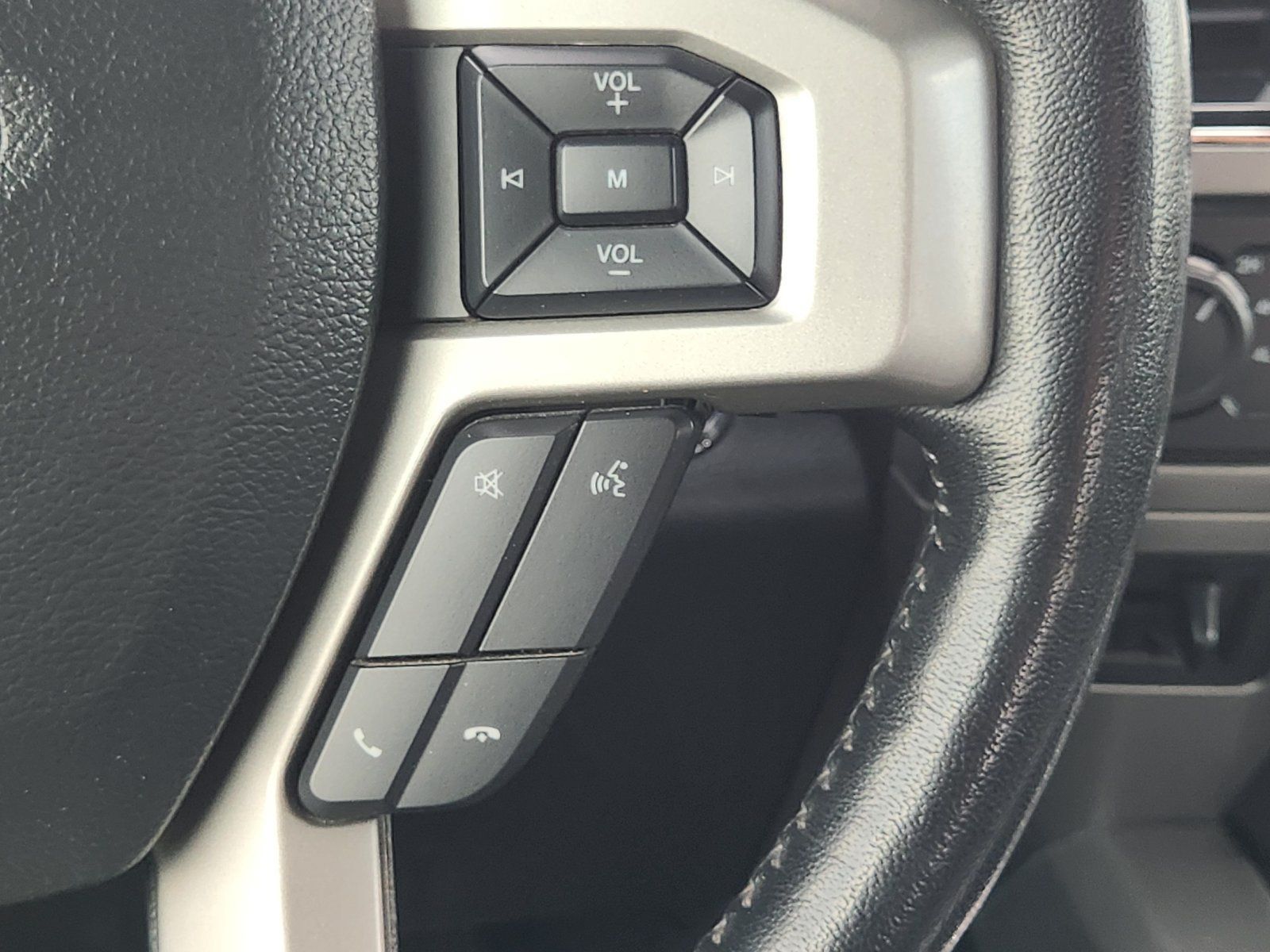 Used 2022 Ford F350 Lariat w/ Lariat Ultimate Package AWD/4WD image 33