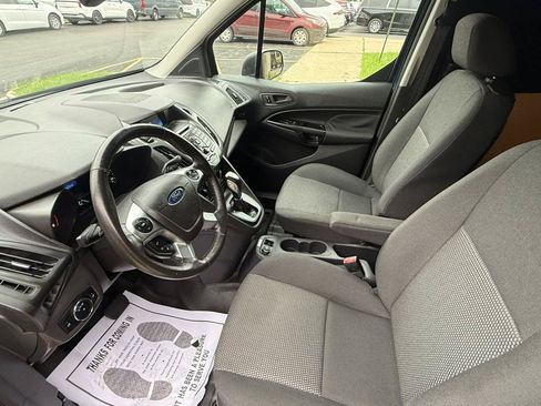 Used 2017 Ford Transit Connect XL FWD image 9