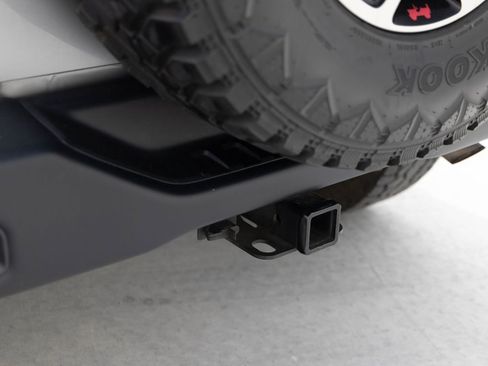 Used 2016 Jeep Wrangler Unlimited Rubicon image 9