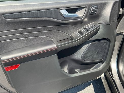 Used 2024 Ford Escape ST-Line Elite image 11