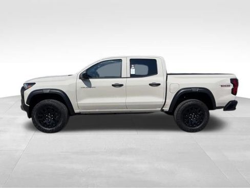 New 2026 Chevrolet Colorado Trail Boss AWD/4WD image 2