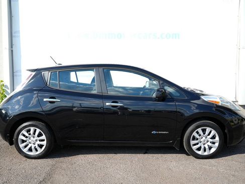 Used 2017 Nissan Leaf S w/ Charge Package FWD image 7