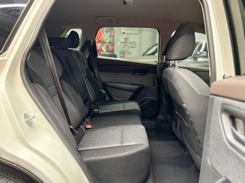 Used 2021 Nissan Rogue S AWD/4WD image 16