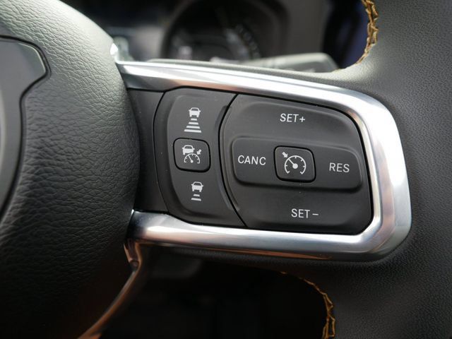 Used 2024 Jeep Wrangler Unlimited Sahara w/ Safety Group AWD/4WD image 26