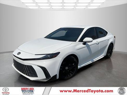 Certified 2025 Toyota Camry SE w/ Convenience Package FWD image 1