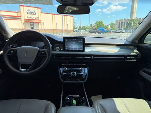 Certified 2020 Lincoln Corsair AWD w/ Equipment Group 101A image 14