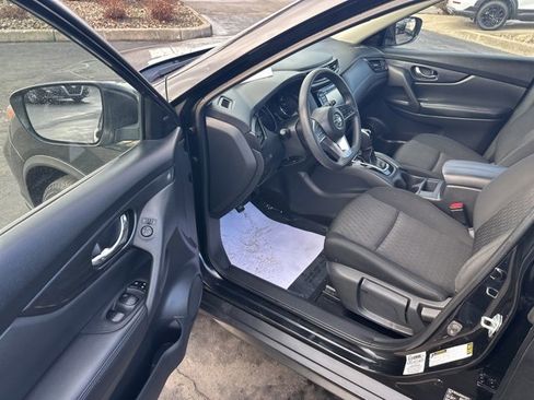 Used 2018 Nissan Rogue S image 13