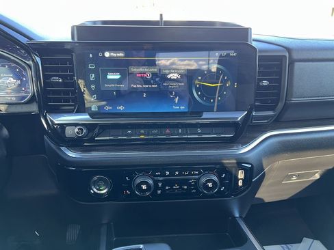 Used 2024 Chevrolet Silverado 1500 RST image 11