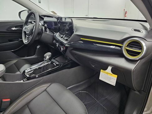 New 2026 Chevrolet Trax ACTIV w/ Driver Confidence Package image 12