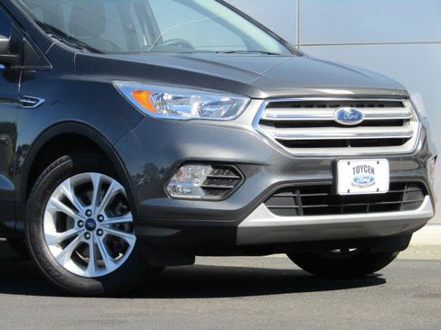 Certified 2018 Ford Escape SE AWD/4WD image 4