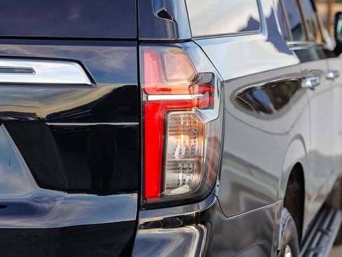 Used 2024 Chevrolet Suburban Premier image 10