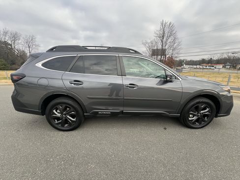 Used 2022 Subaru Outback Onyx Edition XT image 10