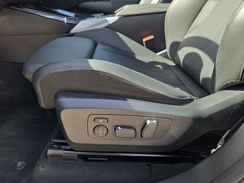 Used 2025 BMW X3 xDrive30i image 17