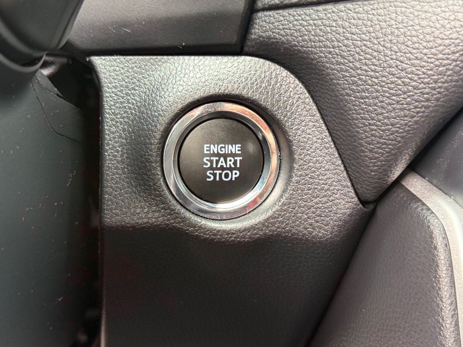 Certified 2024 Toyota RAV4 XLE Premium AWD/4WD image 28