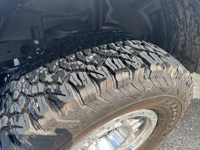 Used 2024 Jeep Wrangler Unlimited Rubicon AWD/4WD image 5