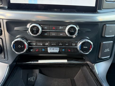 New 2025 Ford F150 Lariat w/ Equipment Group 501A Mid image 29