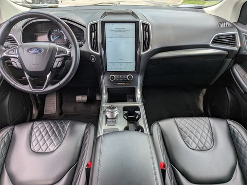 Used 2024 Ford Edge Titanium AWD/4WD image 17