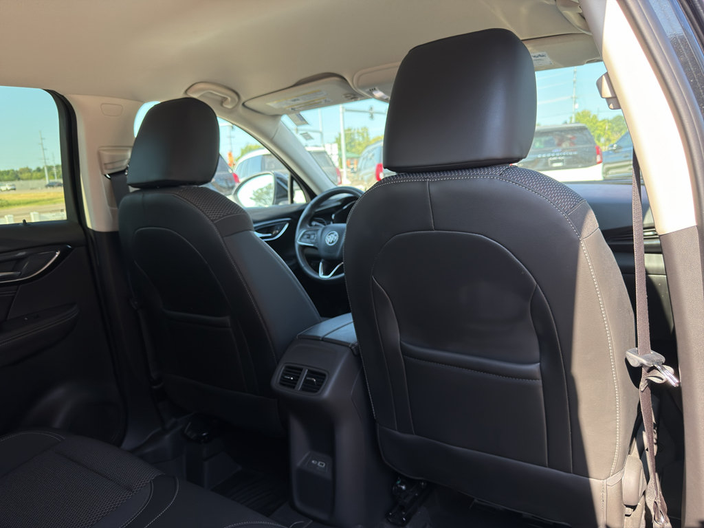 Used 2022 Buick Envision Preferred FWD image 17