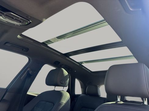 Used 2022 Audi Q5 2.0T Premium w/ Convenience Package image 14