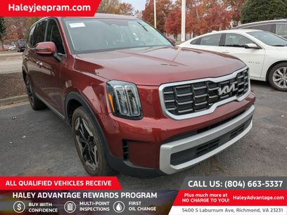 Used 2024 Kia Telluride S w/ S Sunroof Package
