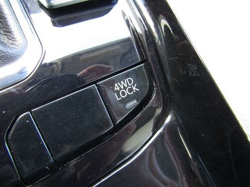 Used 2022 Jeep Compass Limited w/ Sun and Sound Group image 18